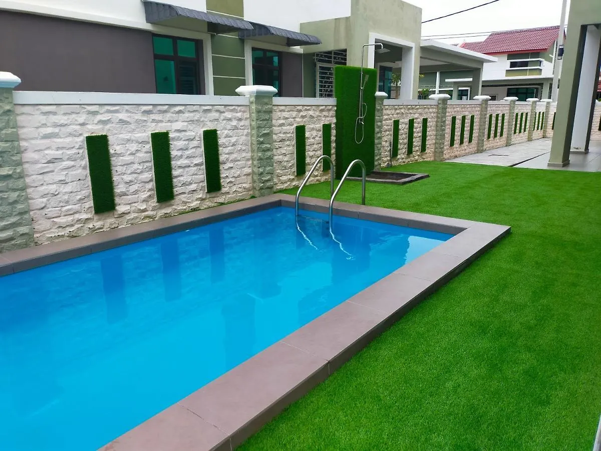 Roomah Homestay Melaka City, Private Pool, Fully Air Conditioning
