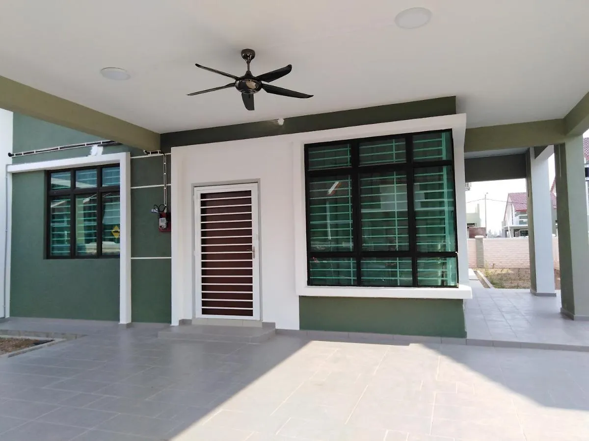 Roomah Homestay Melaka City, Private Pool, Fully Air Conditioning 0*, Malacca Malaisie